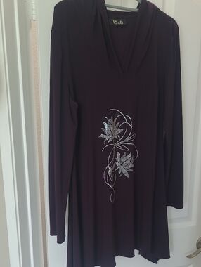 Tunic Long Sleeve Purple Floral Rhinestone Tunic Top With Hood.